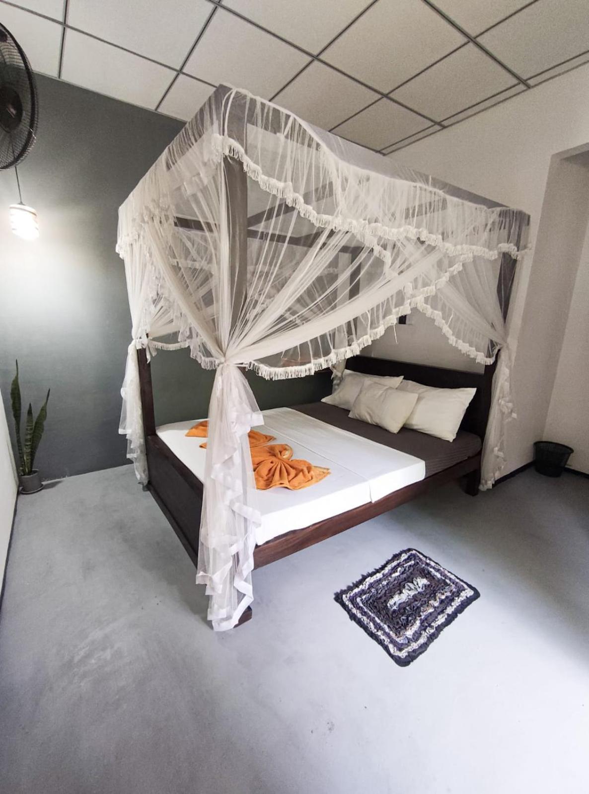 Aurora Midigama Hotel Ahangama Ngoại thất bức ảnh
