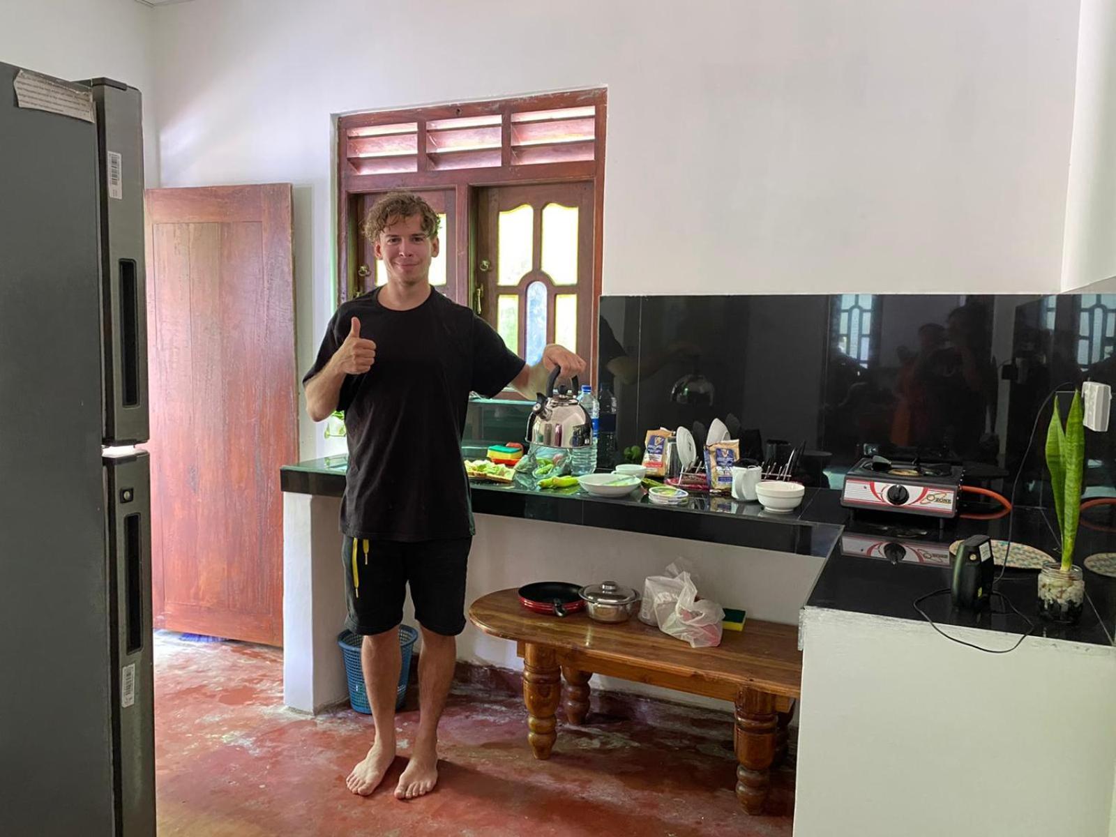 Aurora Midigama Hotel Ahangama Ngoại thất bức ảnh